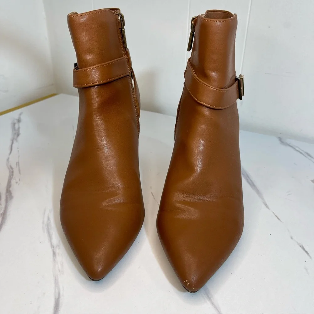 Kenneth Cole Reaction Brown Leather Ankle Wedge Dressy Booties buckle detail 7.5